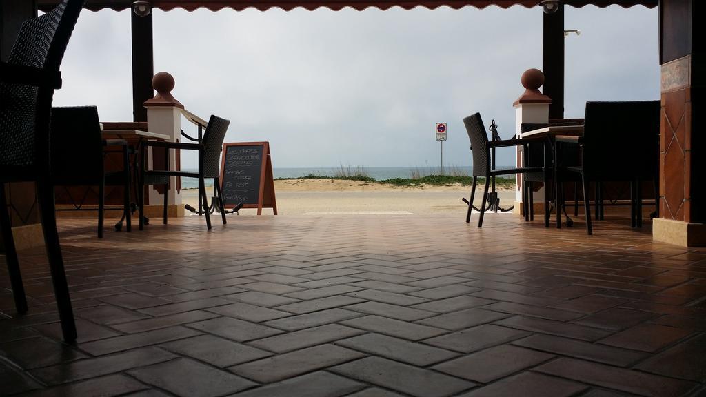 Hostal El Alferez Vejer de la Frontera Esterno foto