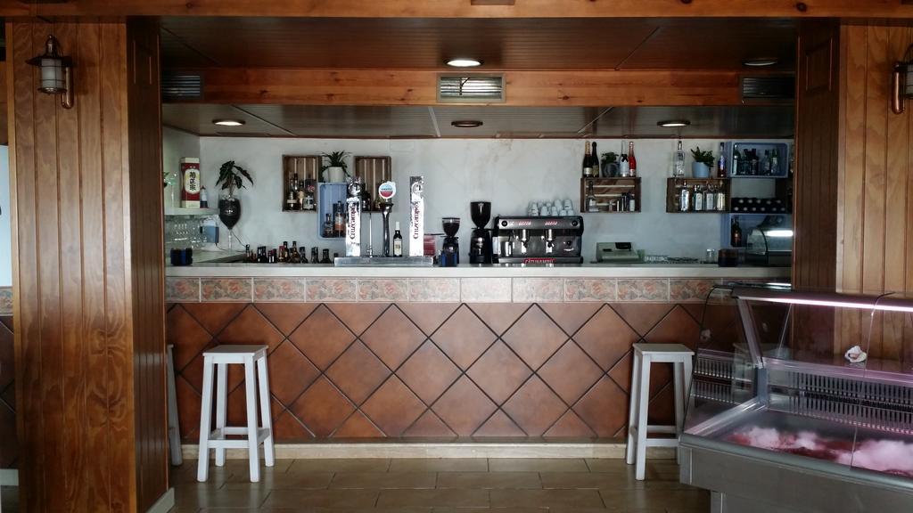 Hostal El Alferez Vejer de la Frontera Esterno foto
